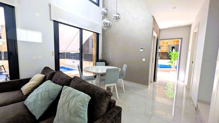 Image No.21-4 Bed Villa for sale