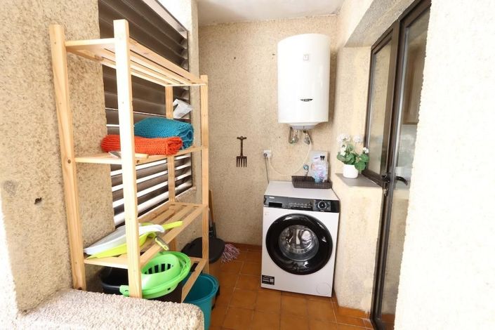 Image No.18-3 Bed Apartment for sale
