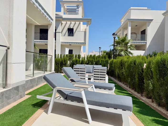 Image No.20-2 Bed Apartment for sale