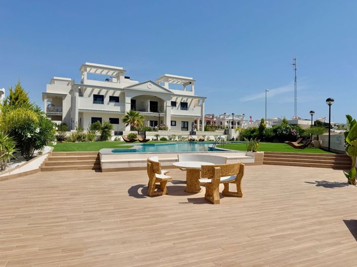 Image No.22-2 Bed Apartment for sale