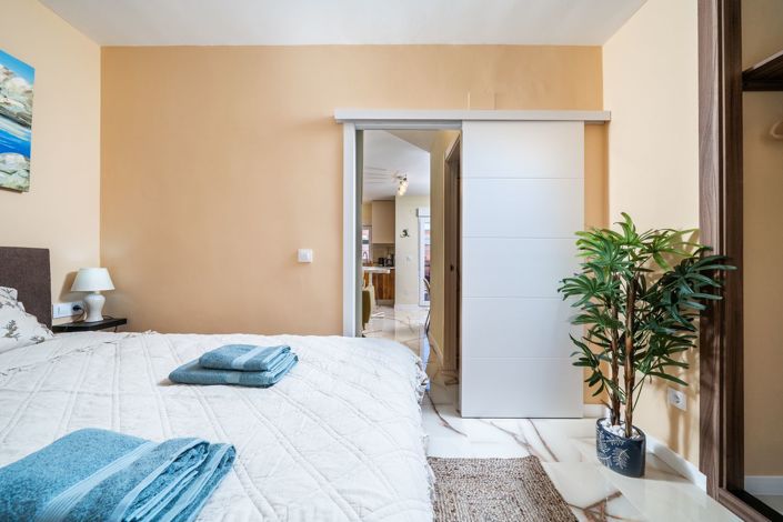 Image No.24-1 Bed Apartment for sale