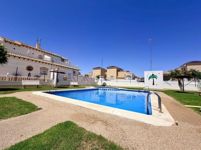 Image No.24-3 Bed House for sale