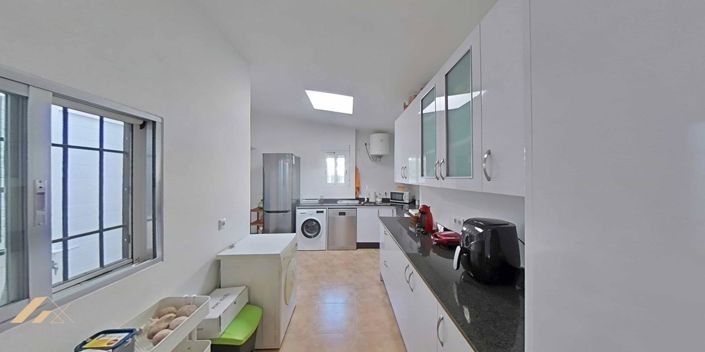 Image No.16-2 Bed Bungalow for sale