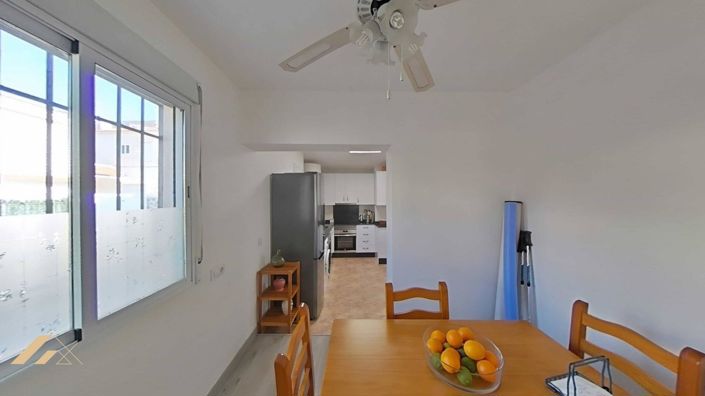 Image No.20-2 Bed Bungalow for sale