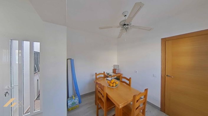 Image No.21-2 Bed Bungalow for sale