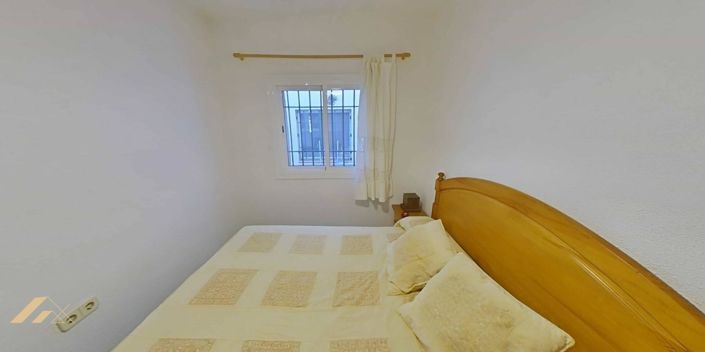 Image No.29-2 Bed Bungalow for sale