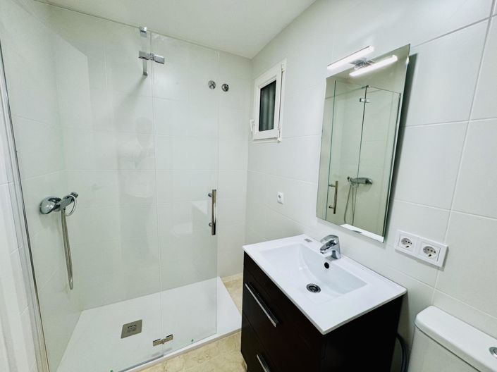 Image No.15-2 Bed Apartment for sale