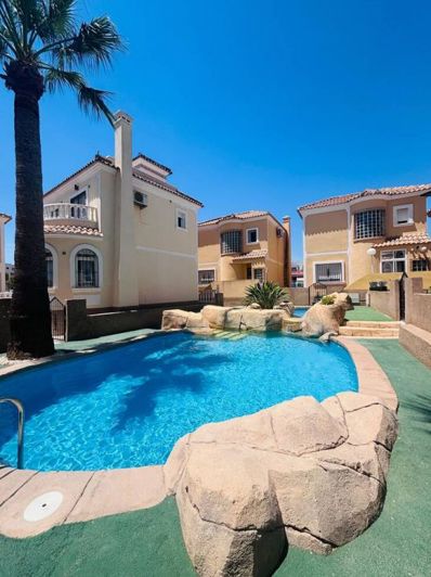 Image No.6-3 Bed Villa for sale