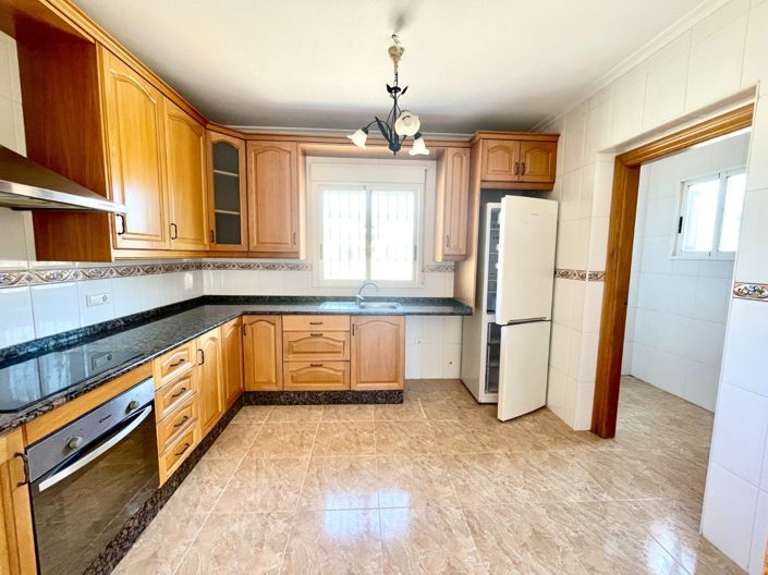 Image No.32-4 Bed Villa for sale