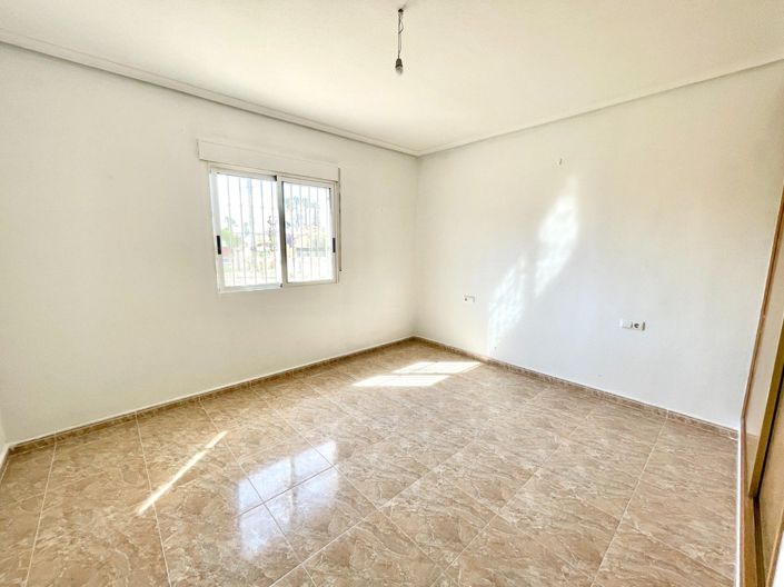 Image No.35-4 Bed Villa for sale