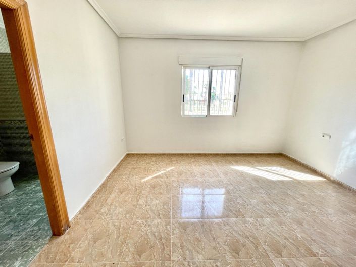 Image No.36-4 Bed Villa for sale