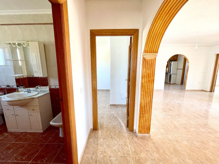 Image No.39-4 Bed Villa for sale
