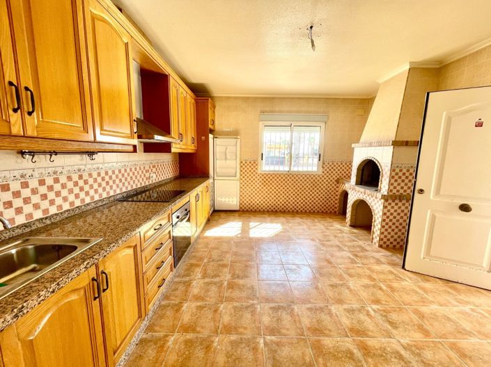 Image No.4-4 Bed Villa for sale