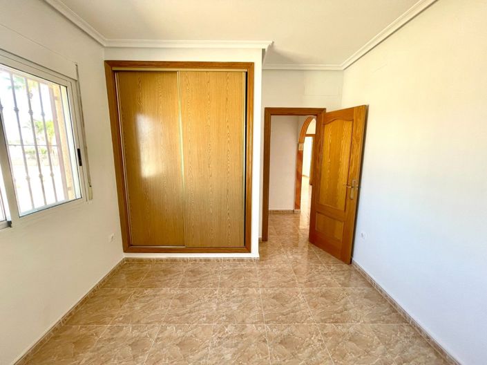 Image No.44-4 Bed Villa for sale