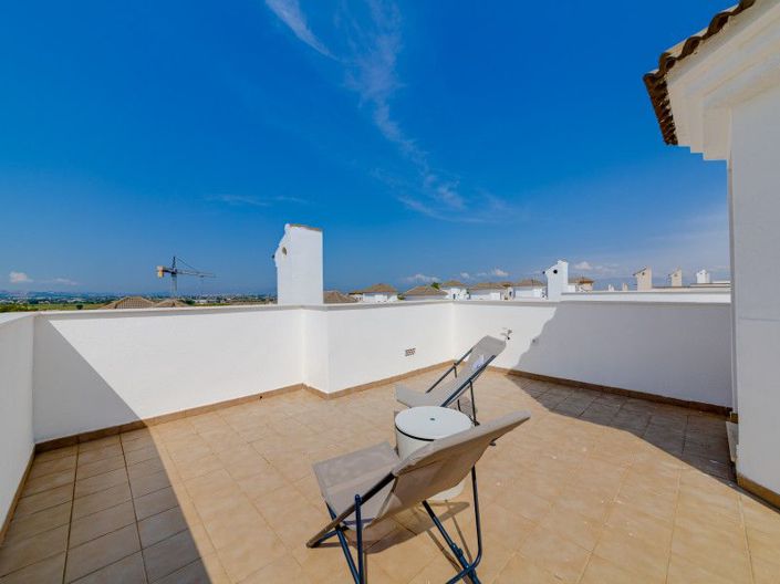 Image No.25-3 Bed Villa for sale