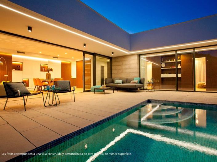 Image No.2-4 Bed Villa for sale
