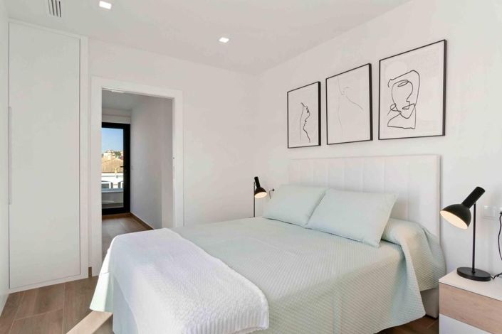 Image No.32-3 Bed Villa for sale