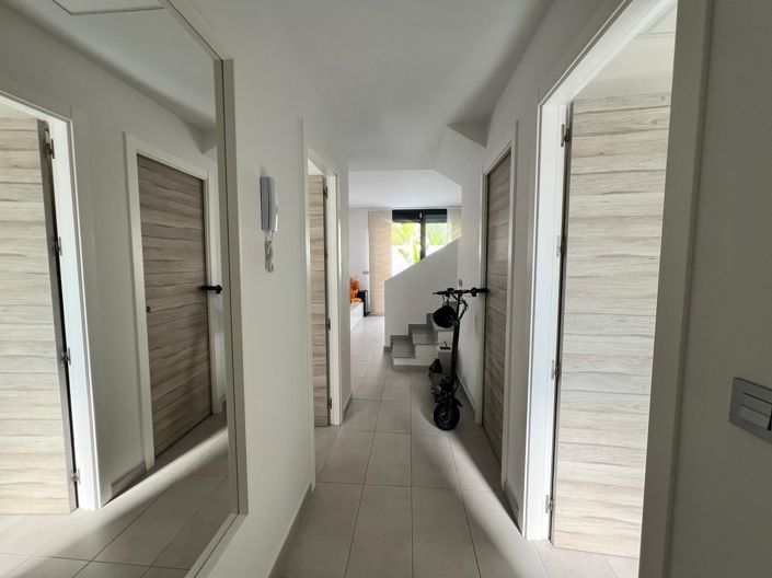 Image No.5-3 Bed Villa for sale