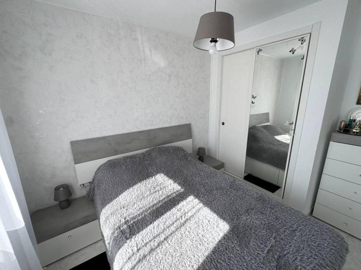 Image No.24-3 Bed Duplex for sale