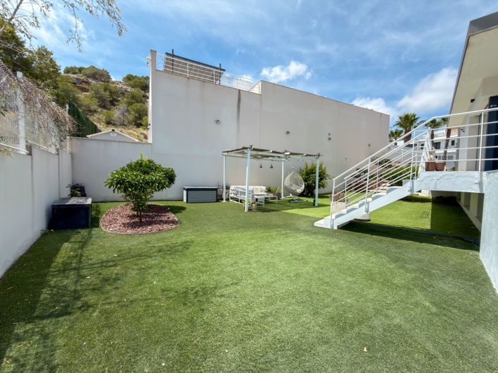 Image No.10-5 Bed Villa for sale