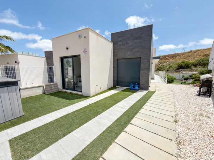 Image No.15-5 Bed Villa for sale