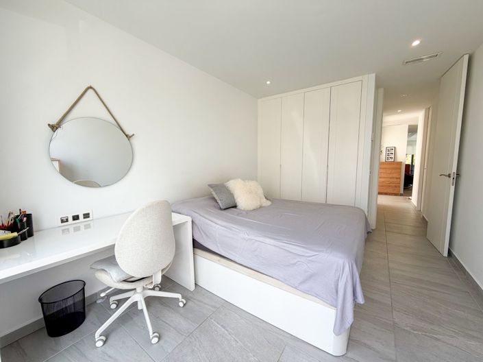 Image No.34-5 Bed Villa for sale