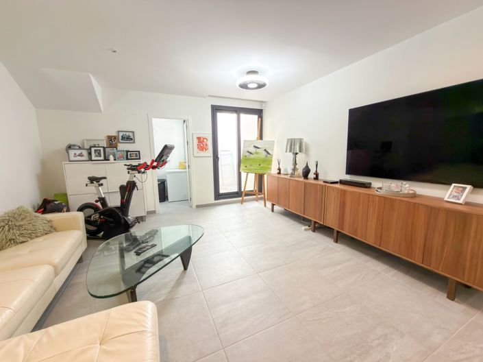 Image No.43-5 Bed Villa for sale