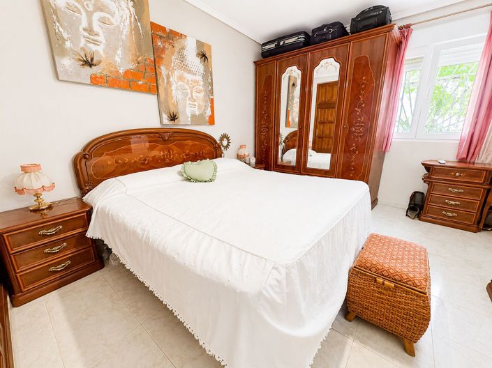 Image No.18-4 Bed Villa for sale