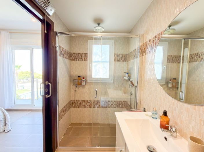 Image No.24-2 Bed House for sale
