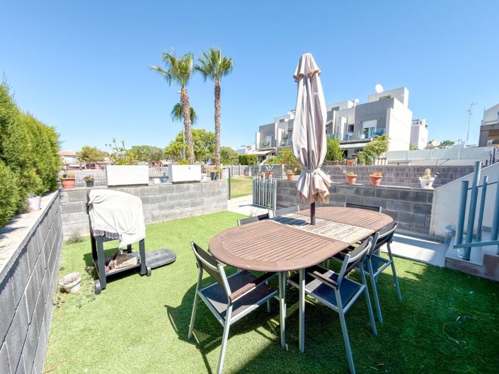 Image No.32-2 Bed House for sale