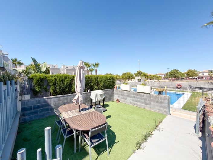 Image No.34-2 Bed House for sale