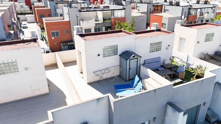 Image No.36-2 Bed House for sale