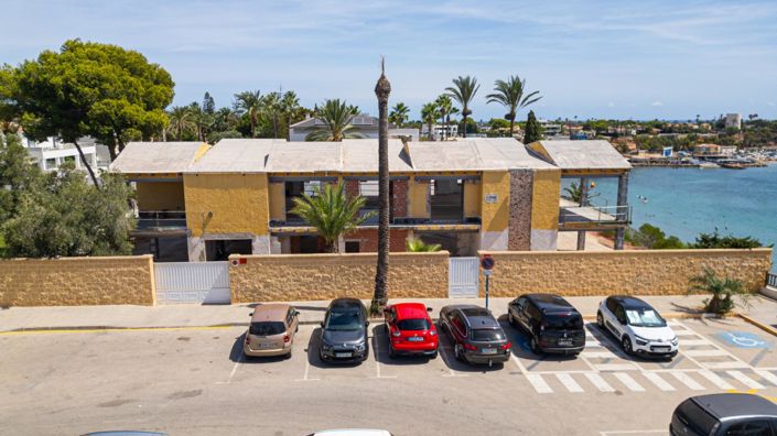 Image No.36-5 Bed Villa for sale
