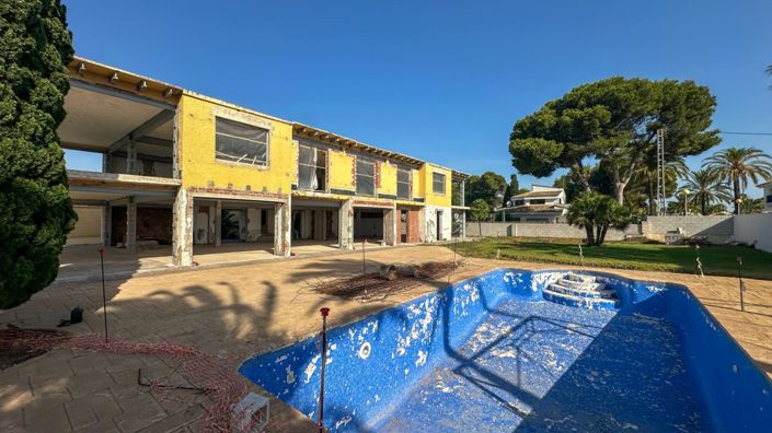 Image No.7-5 Bed Villa for sale