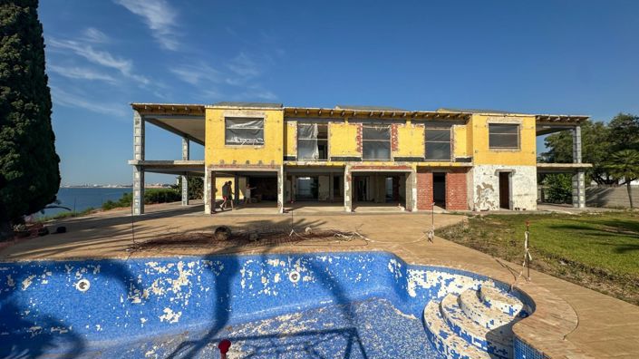 Image No.8-5 Bed Villa for sale