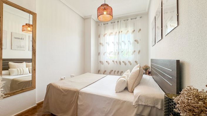 Image No.14-2 Bed Apartment for sale