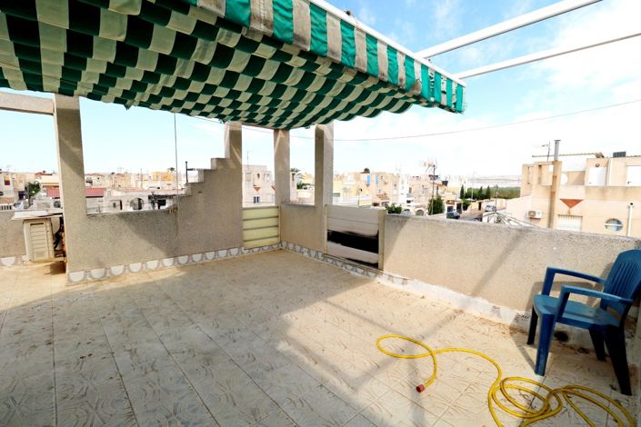 Image No.23-4 Bed Flat for sale