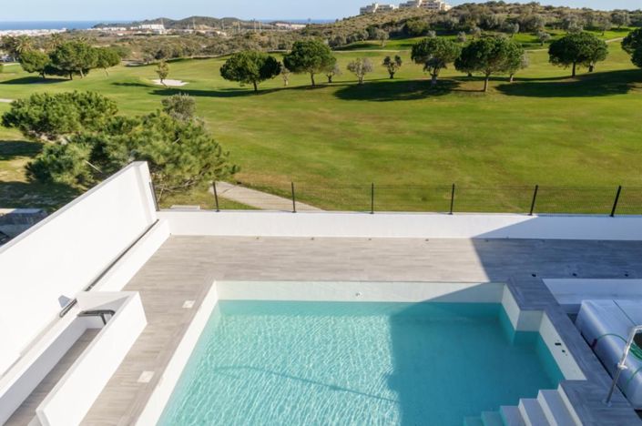 Image No.18-3 Bed Villa for sale