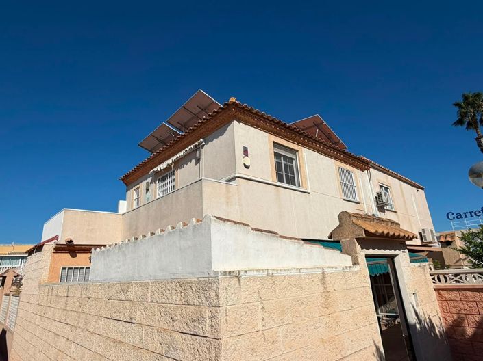 Image No.2-Chalet de 3 chambres à vendre à Torrevieja