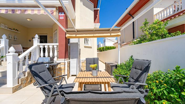 Image No.16-3 Bed Townhouse for sale