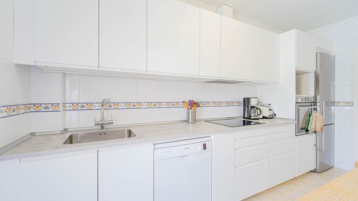 Image No.42-3 Bed Townhouse for sale