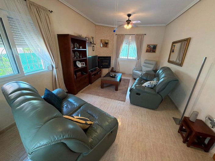 Image No.12-3 Bed Villa for sale