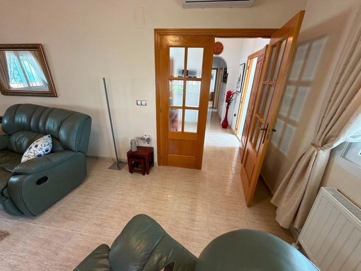 Image No.13-3 Bed Villa for sale