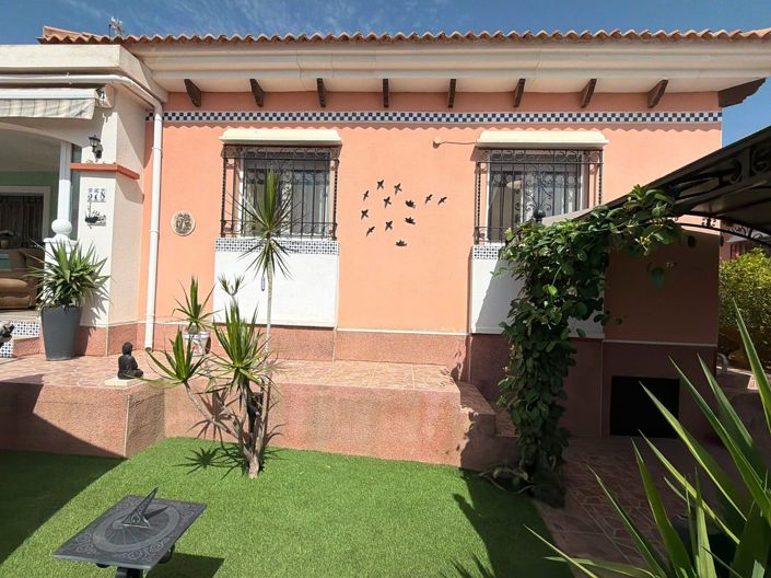 Image No.29-3 Bed Villa for sale