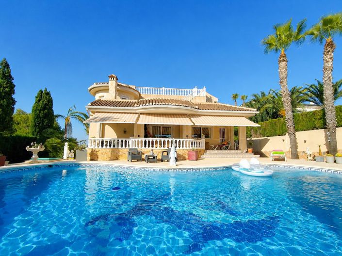 Image No.2-5 Bed Villa for sale