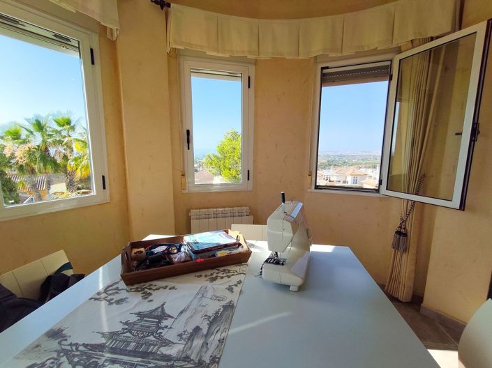 Image No.41-5 Bed Villa for sale