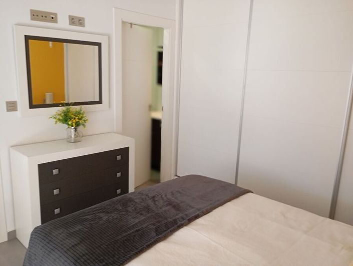 Image No.35-2 Bed Villa for sale