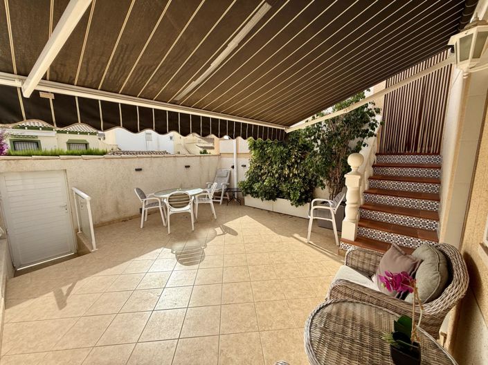 Image No.2-Jumelé de 3 chambres à vendre à Orihuela Costa
