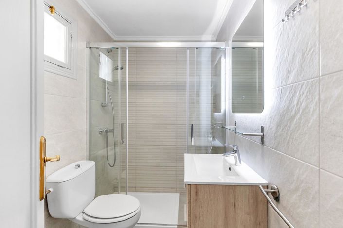 Image No.13-2 Bed Apartment for sale
