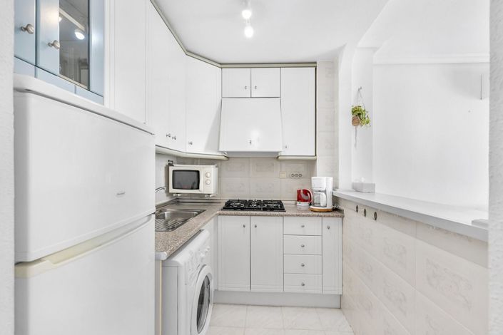Image No.8-2 Bed Apartment for sale